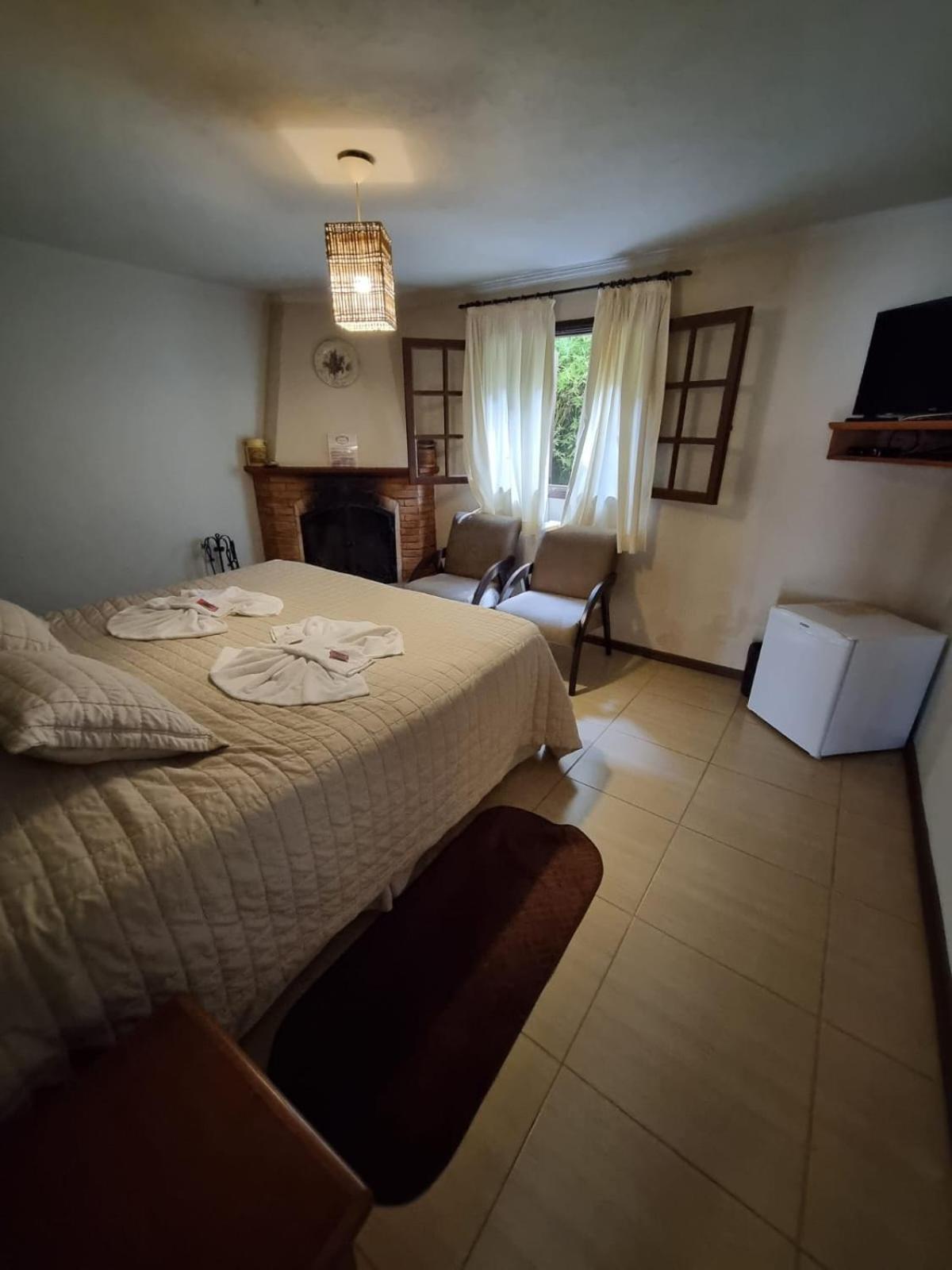 Pousada Vilas Di Espanha มงชิแวร์จิ ภายนอก รูปภาพ
